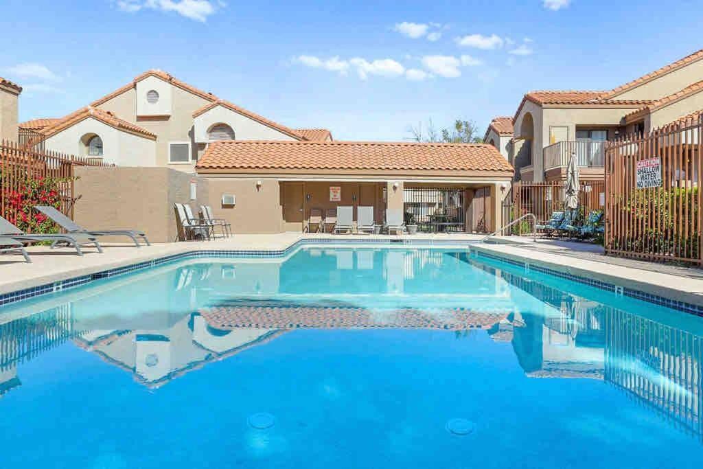 The Cool Cactus Condo With Pool And Jacuzzi Tempe Exterior photo